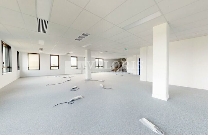 BUREAUX à LOUER — photo 5