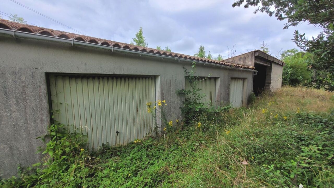 garage  pièces 131 m2 à vendre à Mirambeau (17150)