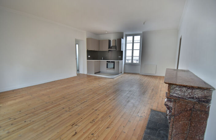 - Appartement T3 Rénové avec Terrasse Rooftop - Centre-ville ... — photo 2