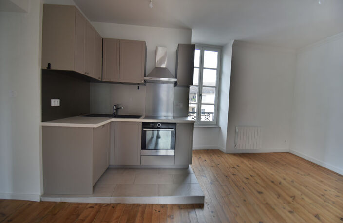 - Appartement T3 Rénové avec Terrasse Rooftop - Centre-ville ... — photo 3
