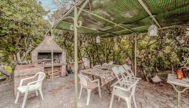 Villa / Maison 8 pièces  à vendre Toulon 83000