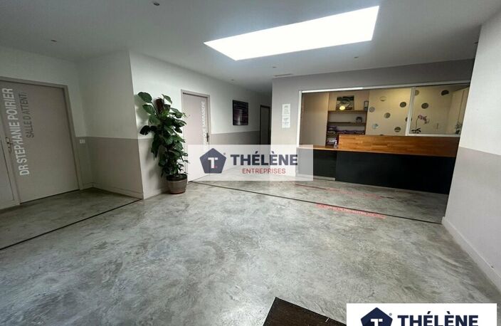 BUREAUX à VENDRE — photo 2