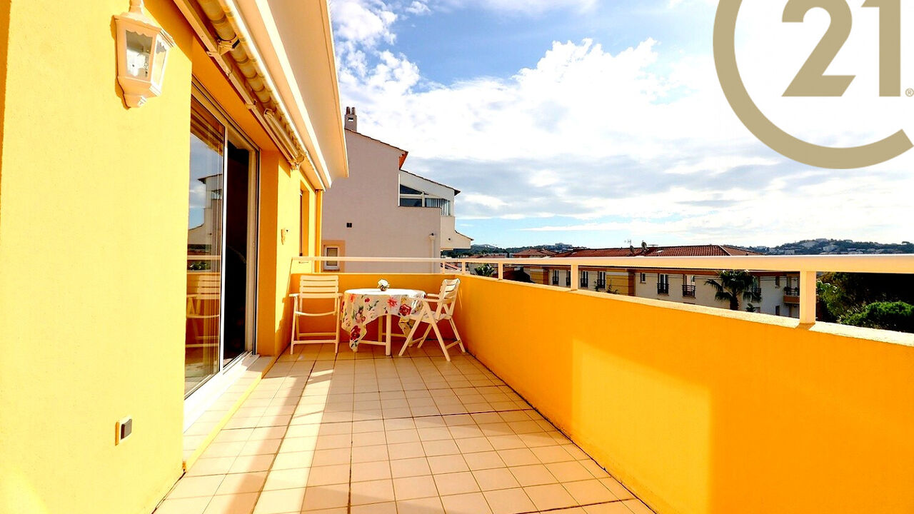 appartement 3 pièces 79 m2 à vendre à Fréjus (83600)