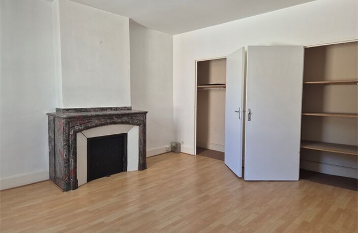 MAZAMET - APPARTEMENT T4 — photo 2