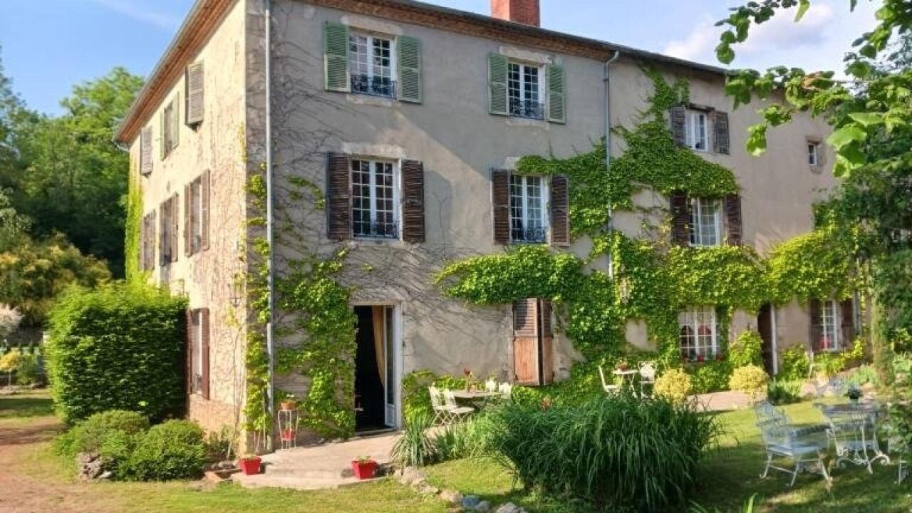 maison 17 pièces 552 m2 à vendre à Ferrières-sur-Sichon (03250)