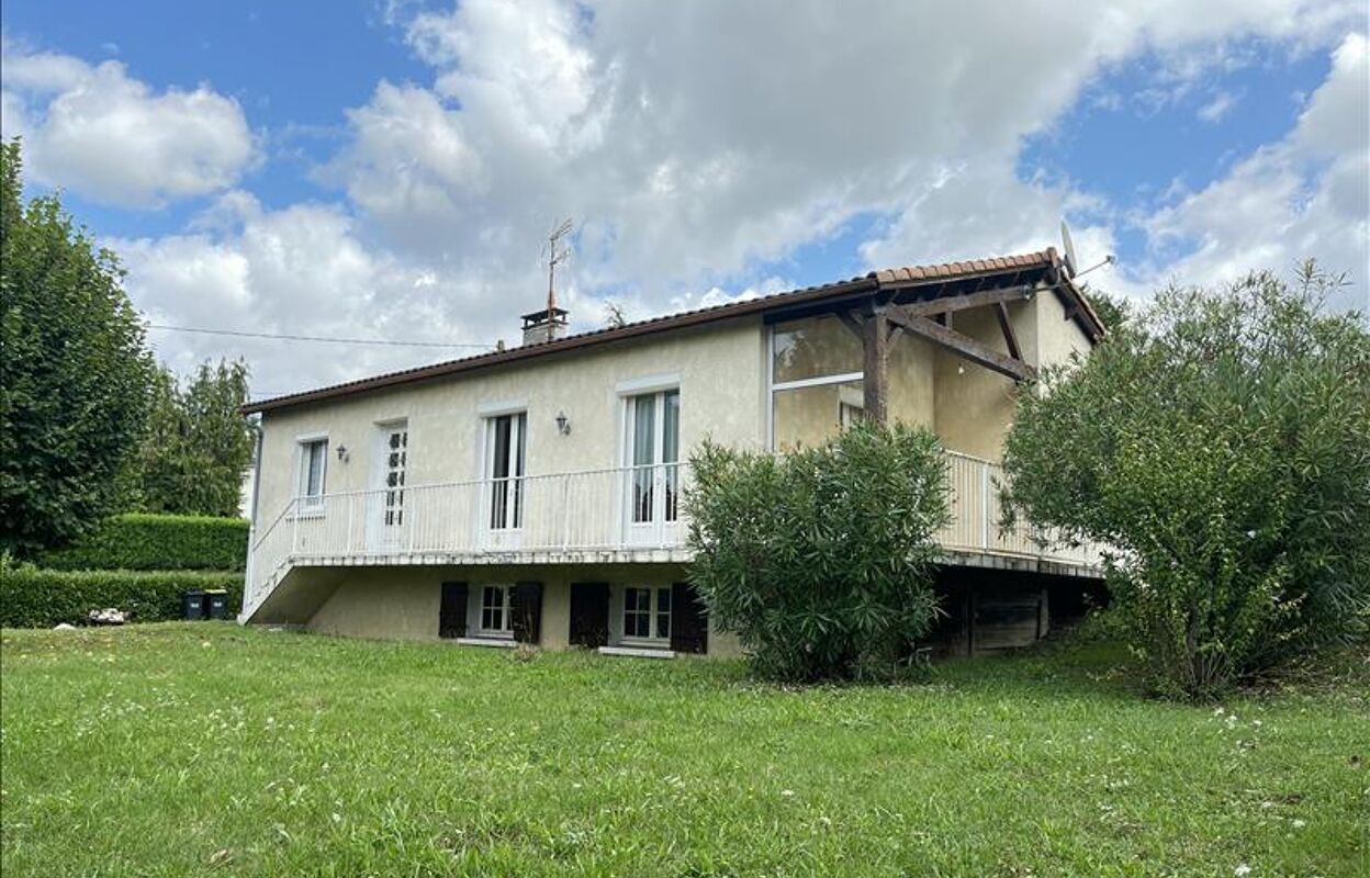 maison 7 pièces 143 m2 à vendre à Saint-Pardoux-Isaac (47800)