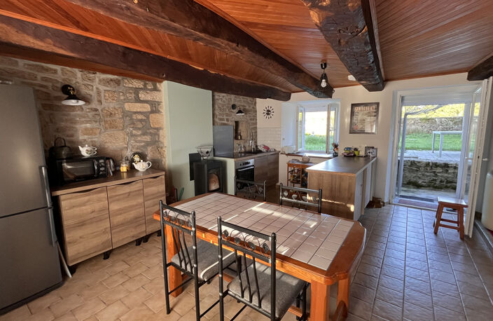 Maison en pierres dans village typique de Bretagne — photo 3