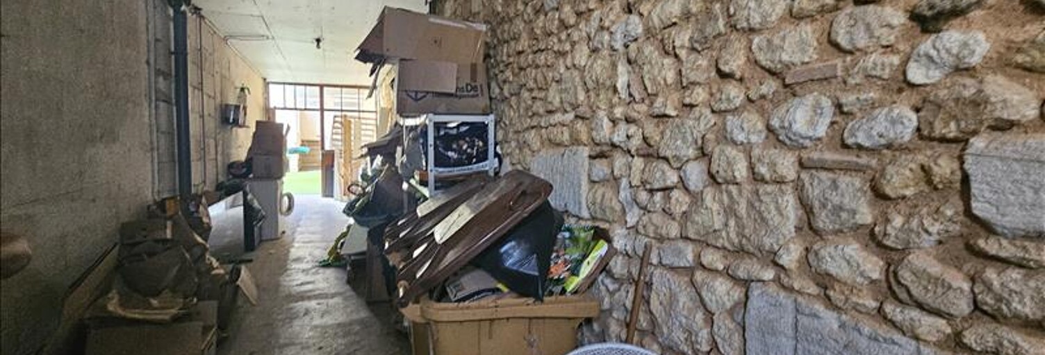 Immeuble   m² à vendre à Montguyon (17270)