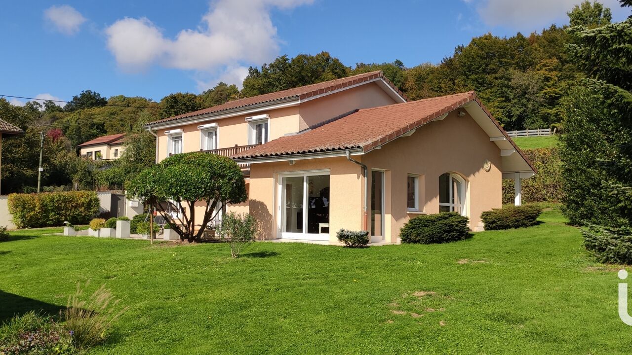 maison 8 pièces 161 m2 à vendre à Bévenais (38690)