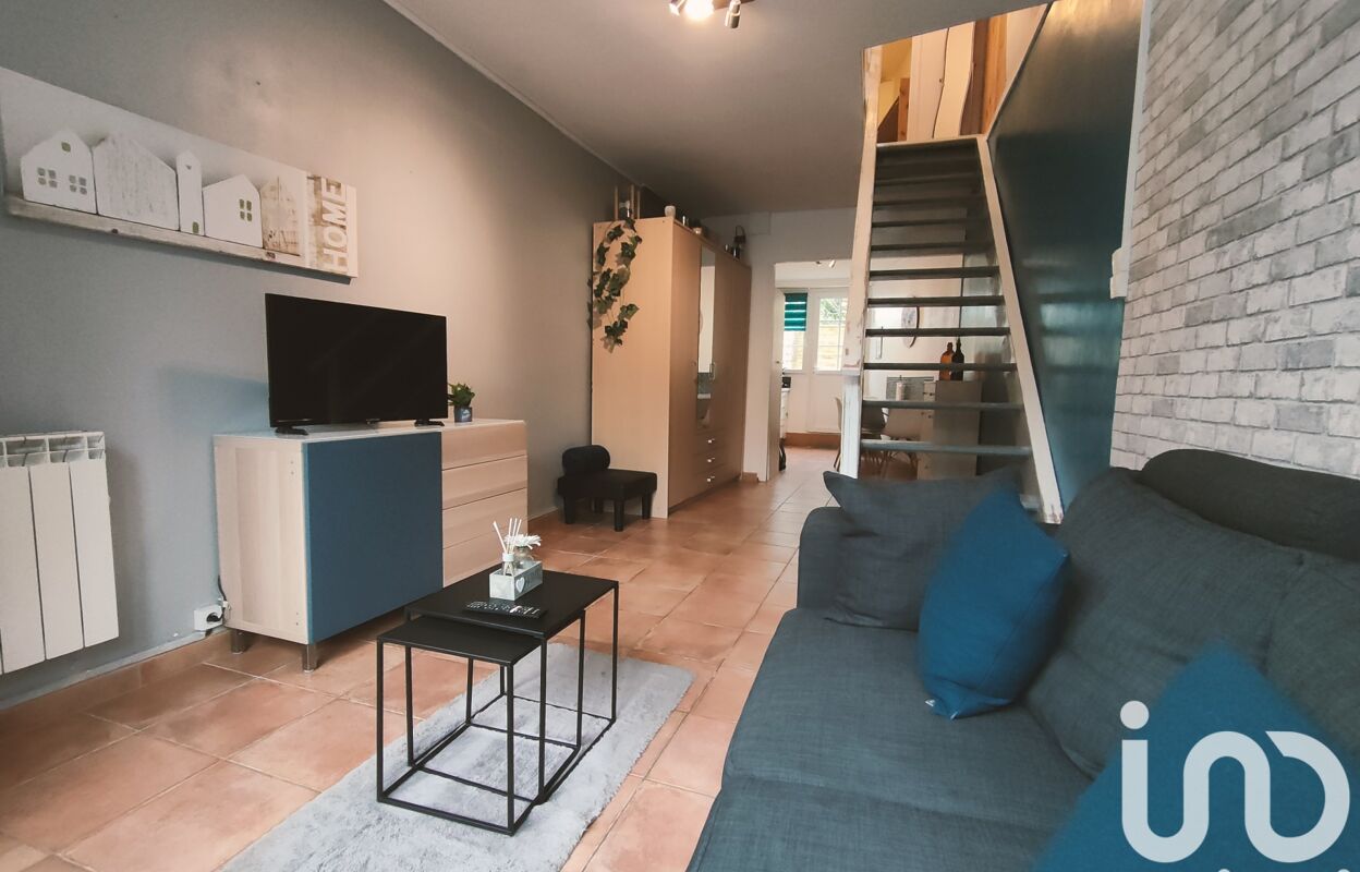 maison 6 pièces 103 m2 à vendre à Genêts (50530)