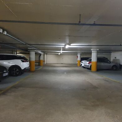 Parking 12 m²