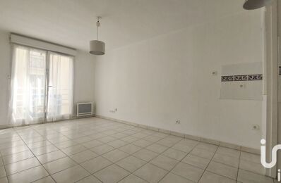 location appartement 690 € CC /mois à proximité de Étampes (91150)