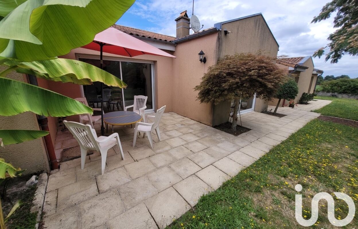 maison 7 pièces 155 m2 à vendre à Pompaire (79200)