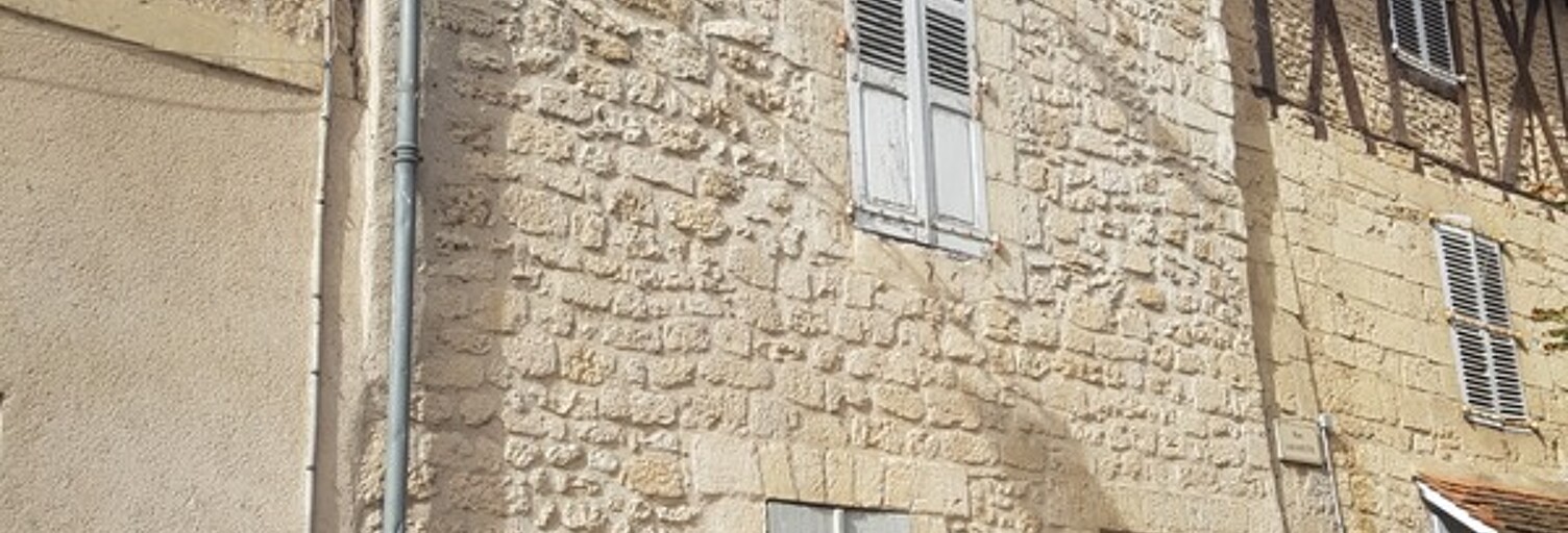 Immeuble  146 m² à vendre à Montignac-Lascaux (24290)