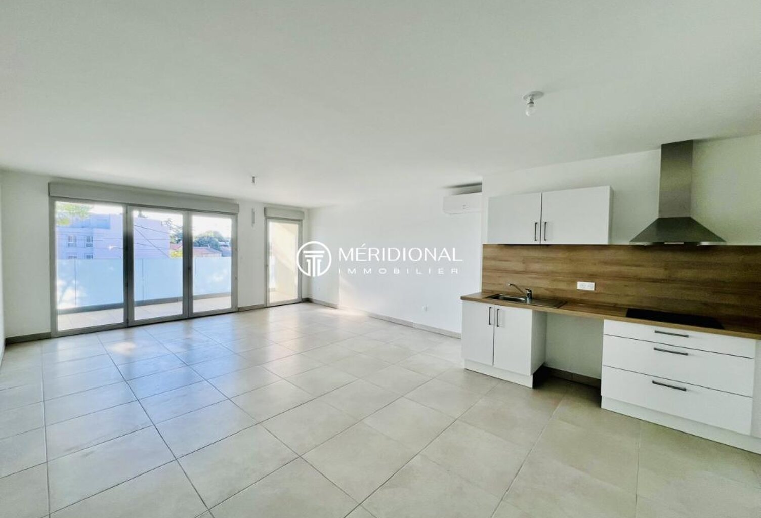 APPARTEMENT T3 - PARKING - TERRASSE — photo 1