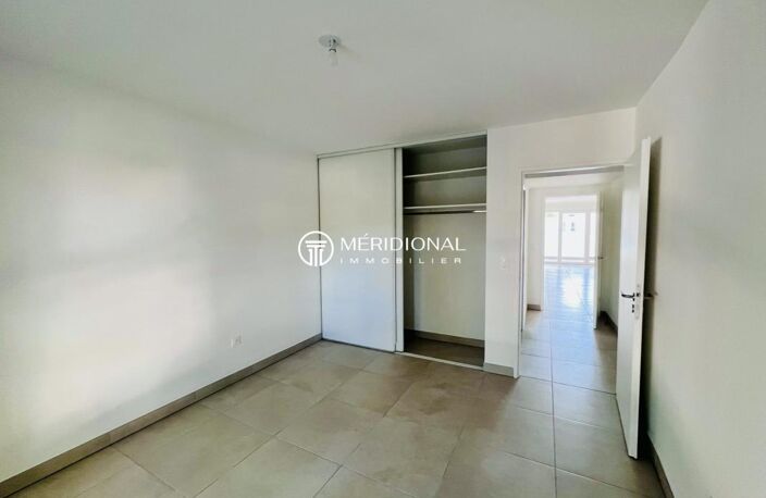 APPARTEMENT T3 - PARKING - TERRASSE — photo 5