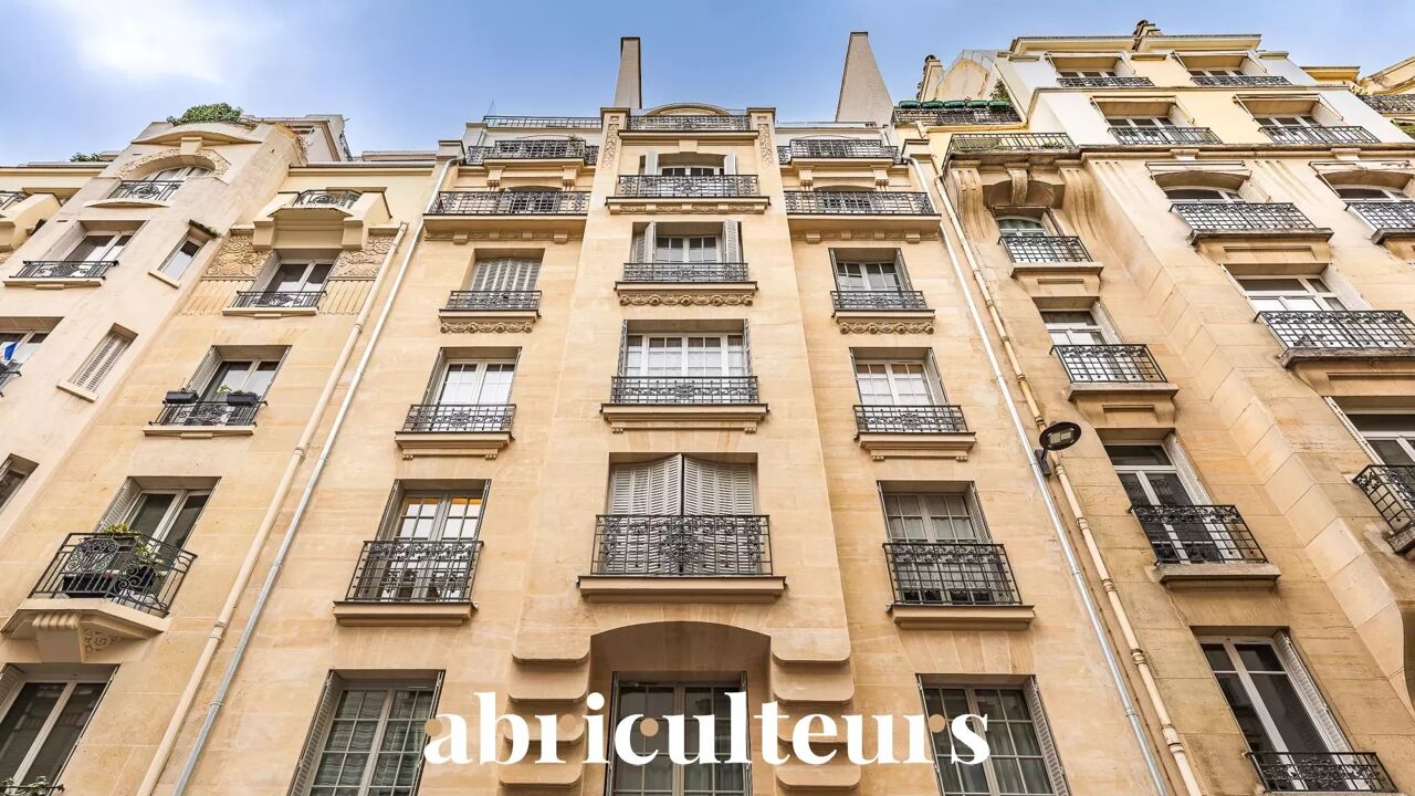 appartement 1 pièces 8 m2 à vendre à Paris 15 (75015)