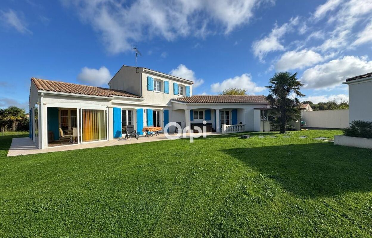 maison 6 pièces 155 m2 à vendre à Saint-Sulpice-de-Royan (17200)