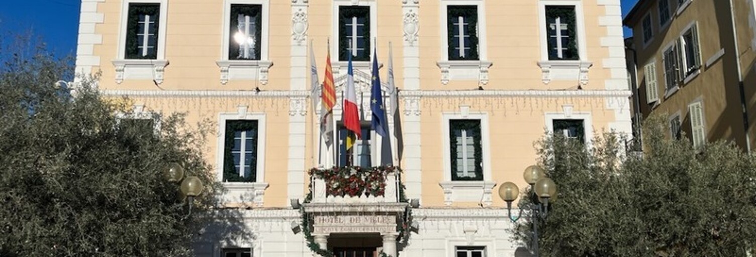 Immeuble  120 m² à vendre à Ollioules (83190)