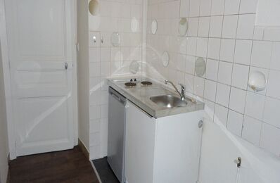 location appartement 580 € CC /mois à proximité de Saint-Amant-Tallende (63450)