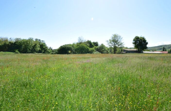 TERRAIN DE 2035 M² BIEN EXPOSE SECTEUR 'PROCHE AURIGNAC'... — photo 3