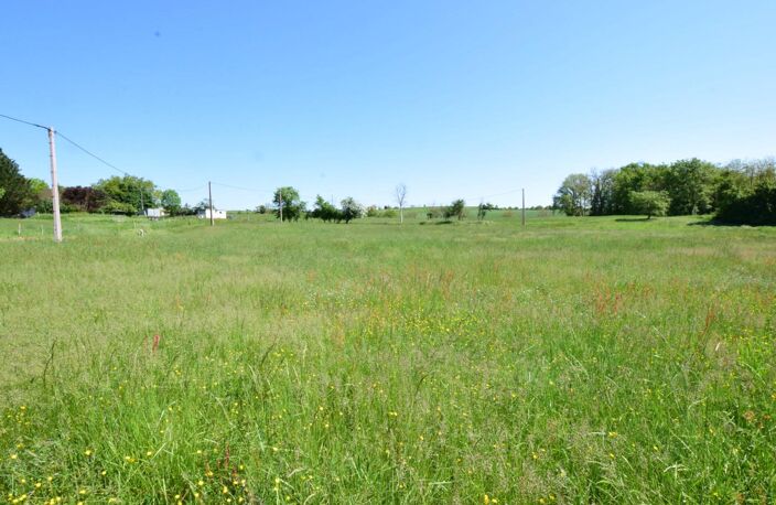 TERRAIN DE 2035 M² BIEN EXPOSE SECTEUR 'PROCHE AURIGNAC'... — photo 5