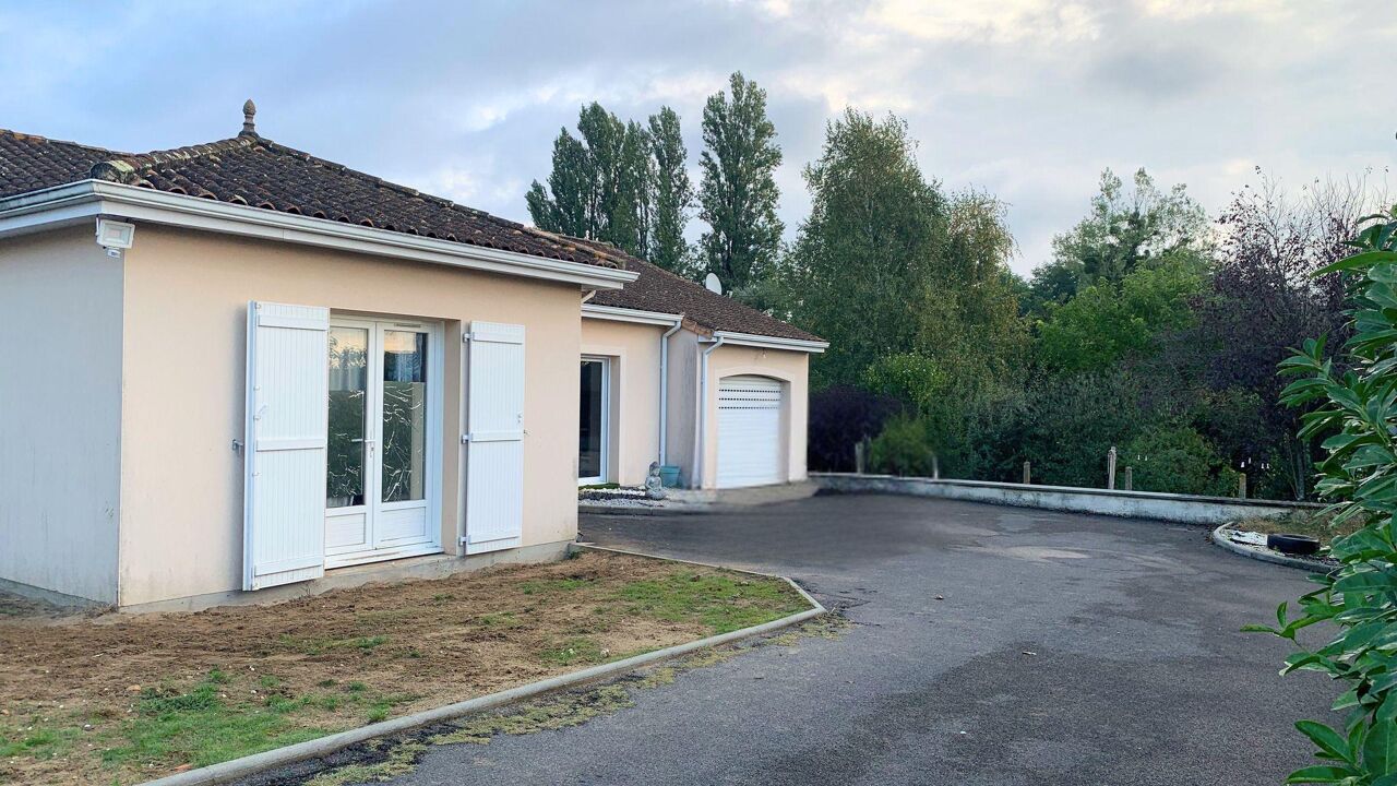 maison 5 pièces 113 m2 à vendre à Scorbé-Clairvaux (86140)