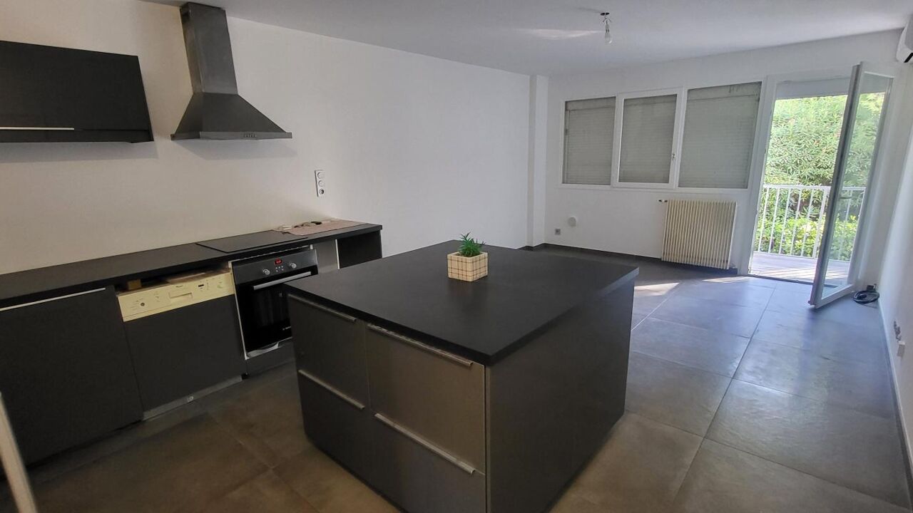 appartement 2 pièces 44 m2 à vendre à Hyères (83400)