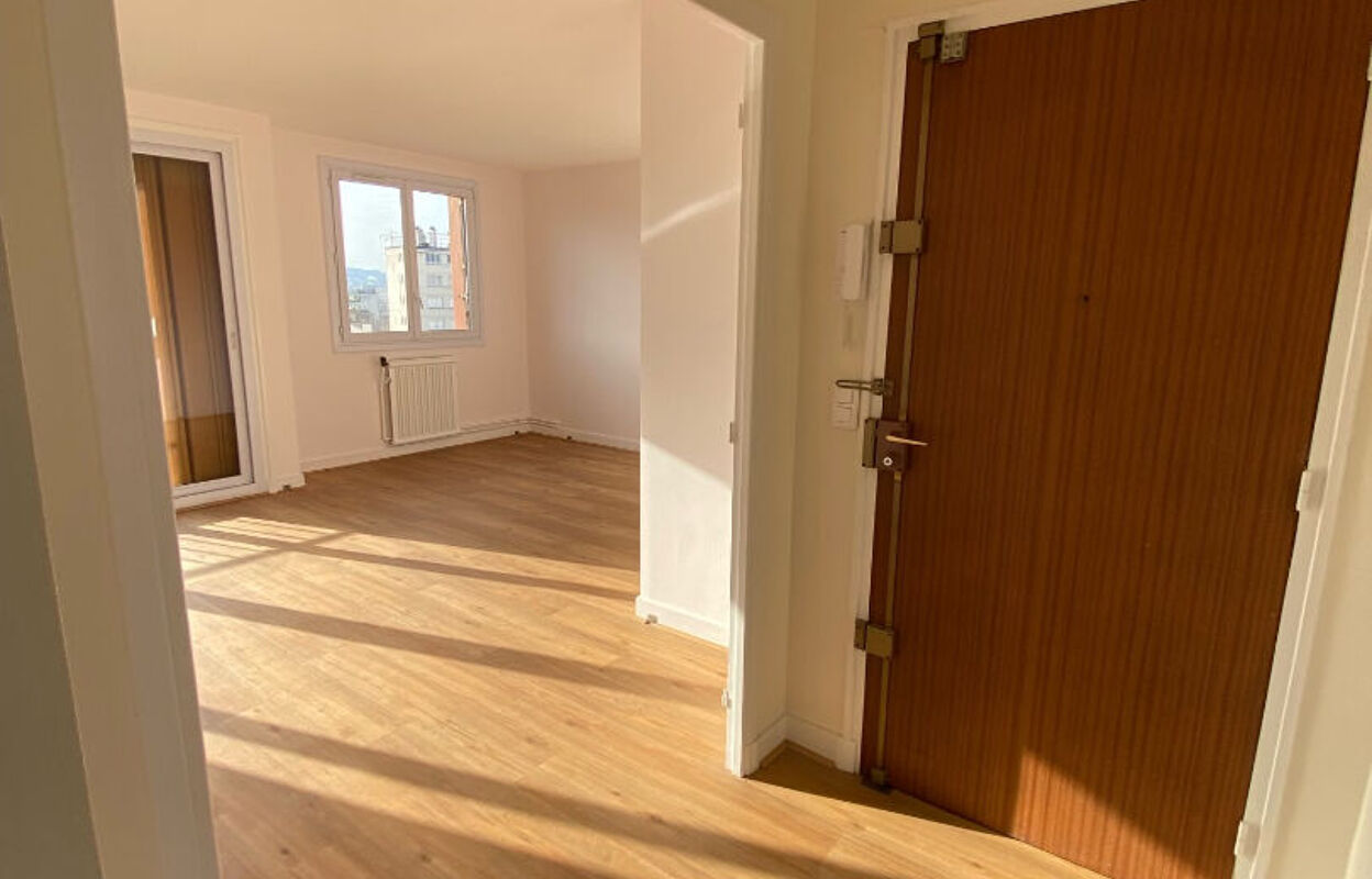 appartement 4 pièces 65 m2 à louer à Vanves (92170)