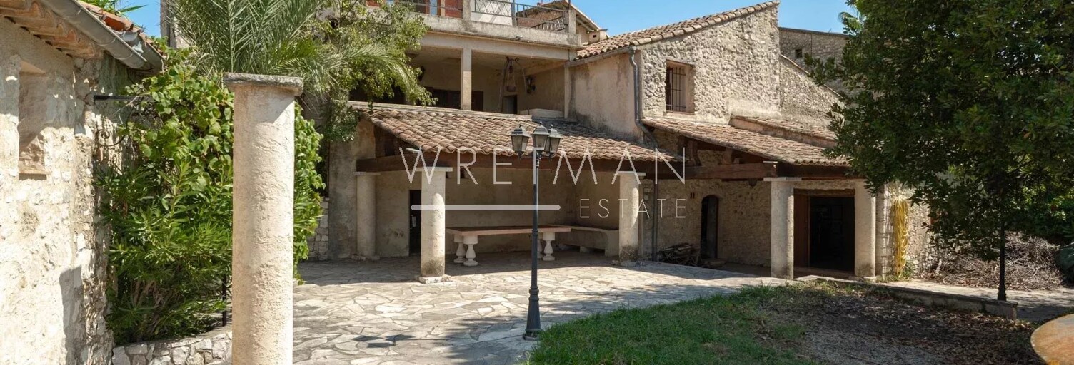 Maison 13 Pièces 280 m² à vendre à La Colle-sur-Loup (06480)