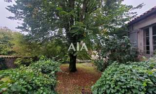 Maison 9 Pièces 173 m² à vendre à Ruffec (16700)