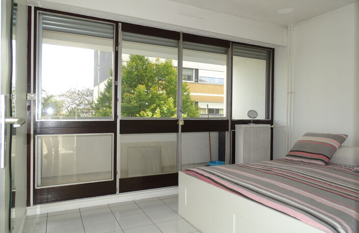 Appartement 3 Pièces très lumineux en très bon état à moins — photo 3