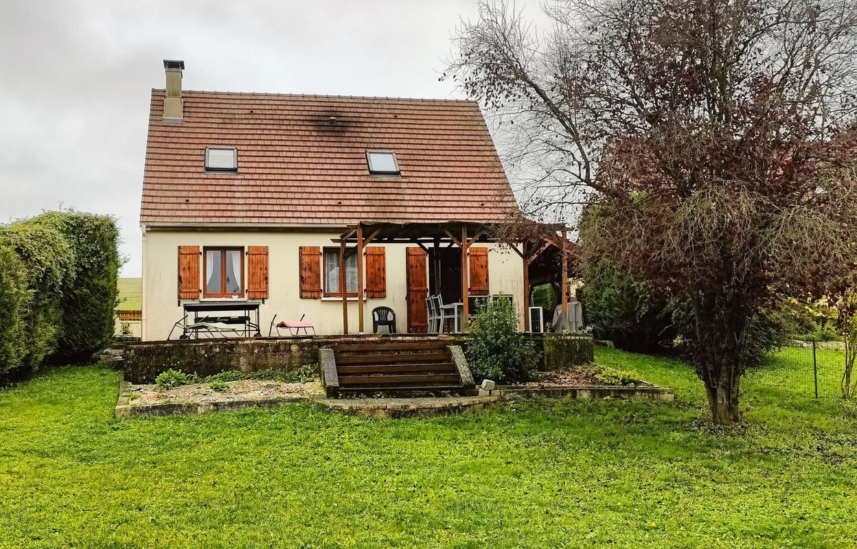 maison 5 pièces 88 m2 à vendre à Crouy-sur-Ourcq (77840)