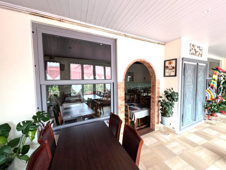 Activité commerciale HOTEL-RESTAURANT Murs et Fonds — photo 1