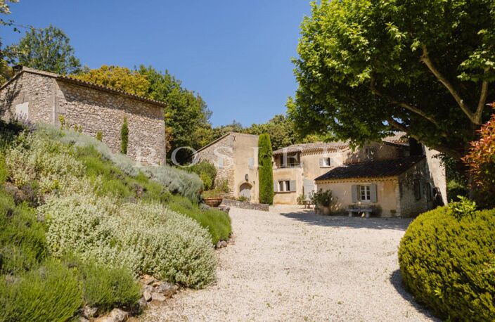 Luberon, superbe mas sur 1,5 hectares — photo 4