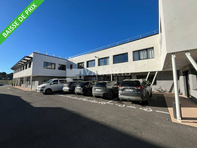 BUREAUX ET COMMERCE à LOUER — photo 1