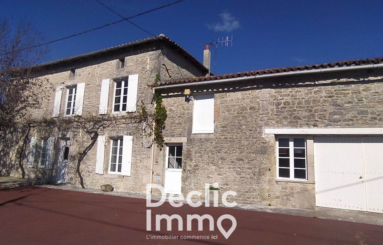 maison 4 pièces 166 m2 à vendre à Saint-Coutant (16350)