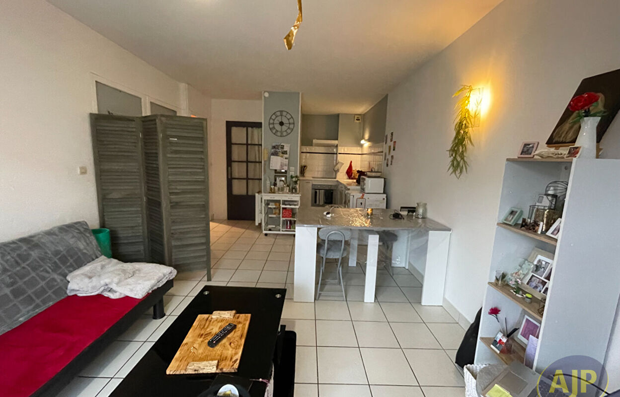 appartement 2 pièces 40 m2 à vendre à Saintes (17100)