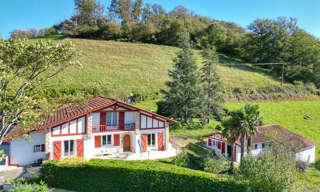 Maison 10 Pièces 238 m² à vendre à Saint-Jean-Pied-de-Port (64220)