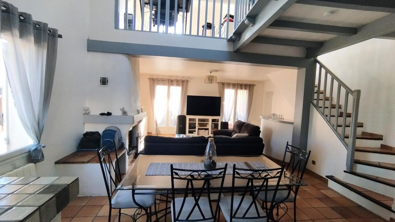 maison 4 pièces 104 m2 à vendre à La Londe-les-Maures (83250)