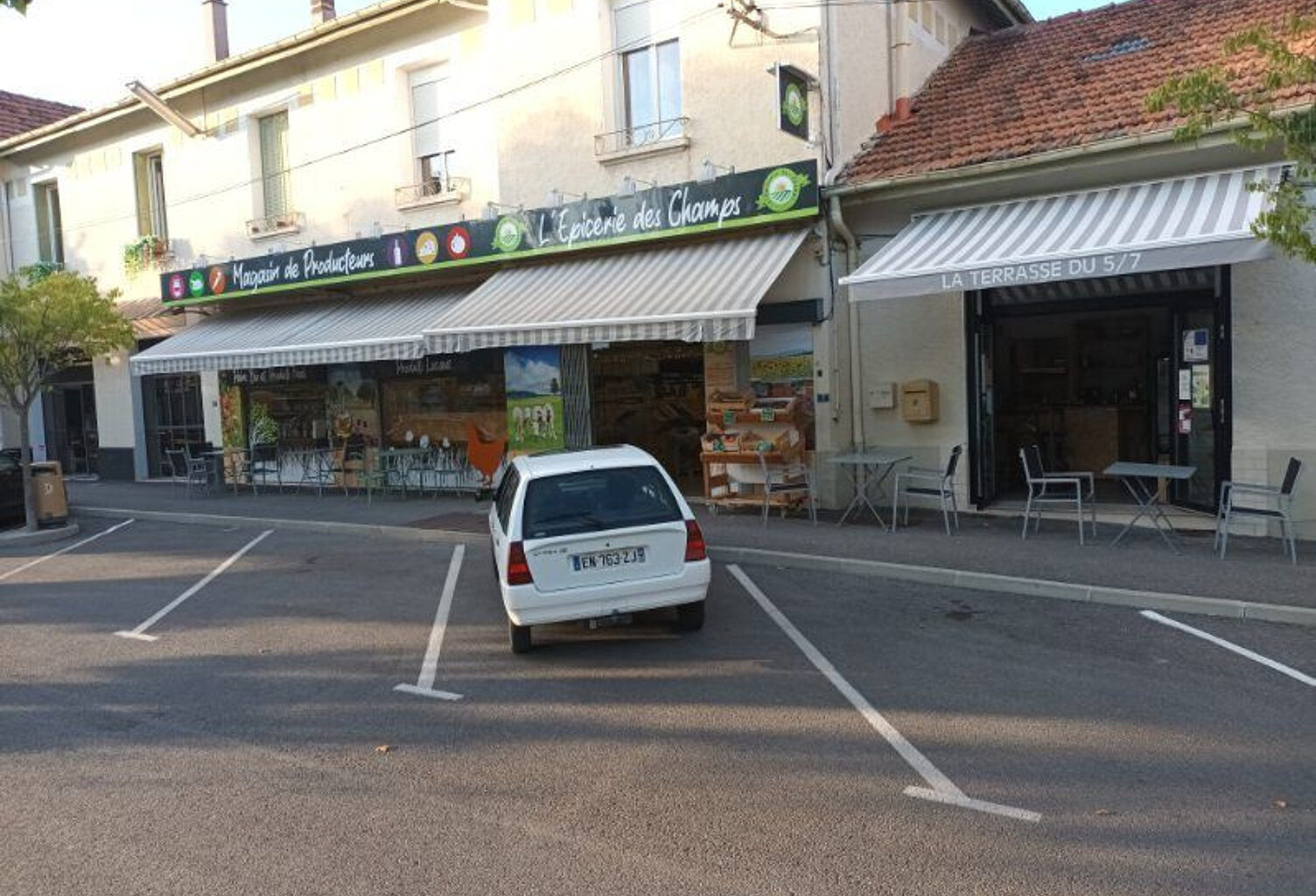Murs commerciaux — photo 1
