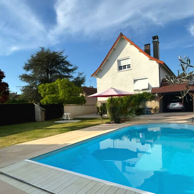 Maison 7 pièces 495000 €