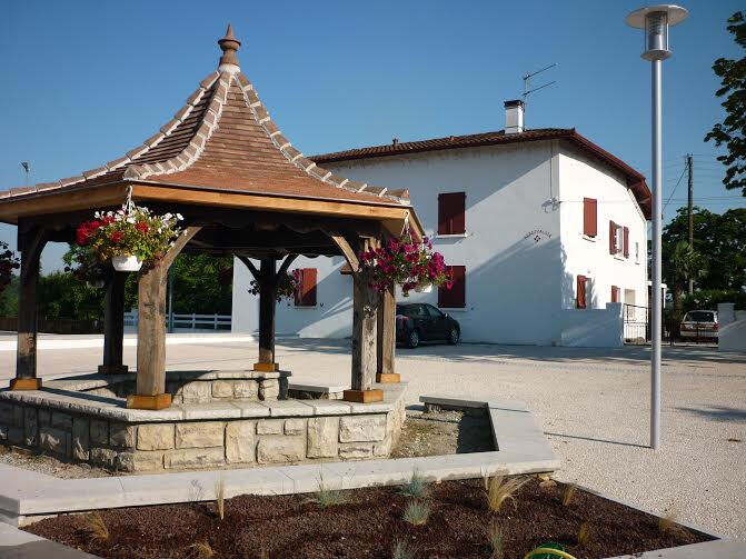 Maison de Village   T11 à vendre Aïcirits-Camou-Suhast 64120