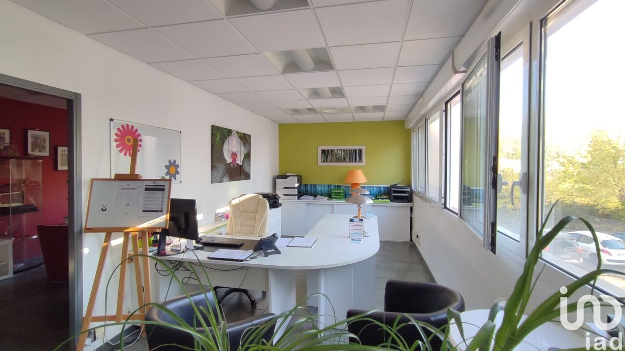 bureau  pièces 72 m2 à vendre à Besançon (25000)