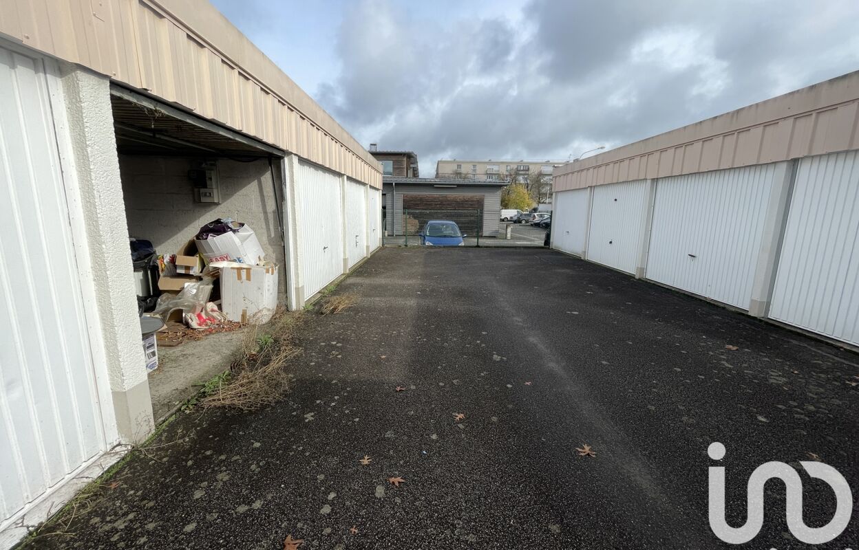 garage  pièces 15 m2 à vendre à Saint-Herblain (44800)