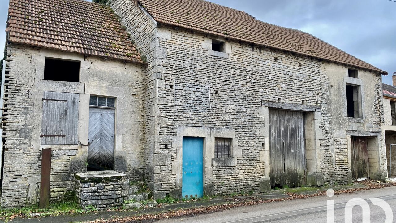 garage  pièces 150 m2 à vendre à Richebourg (52120)