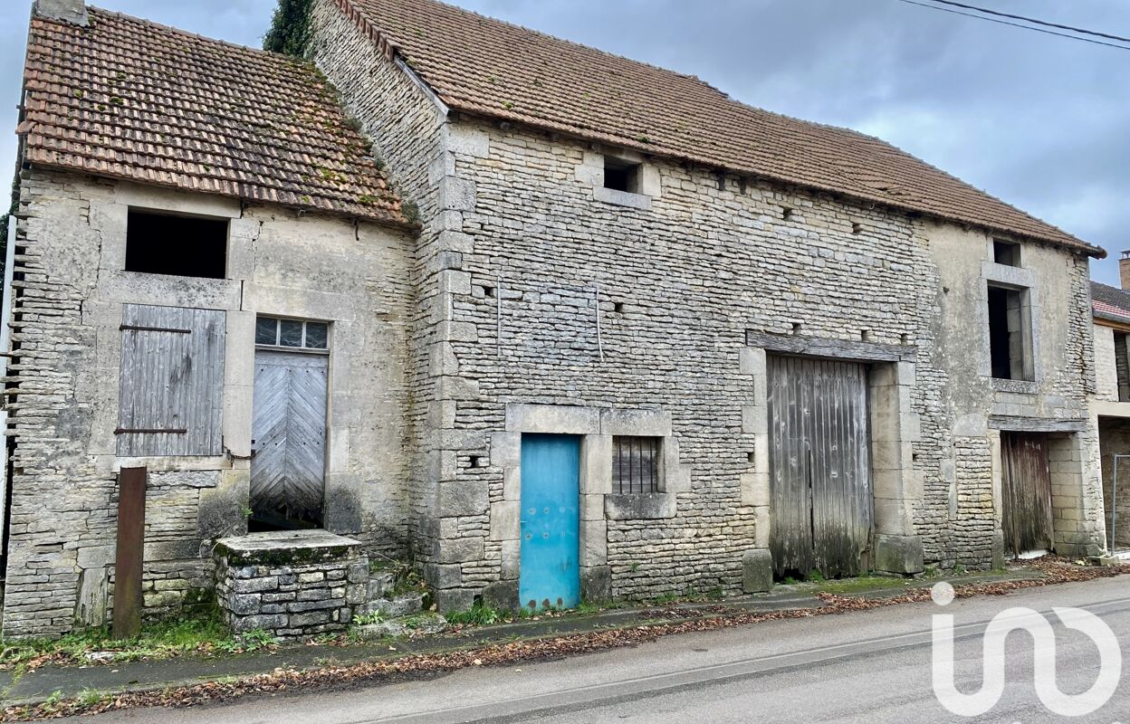 garage  pièces 150 m2 à vendre à Richebourg (52120)