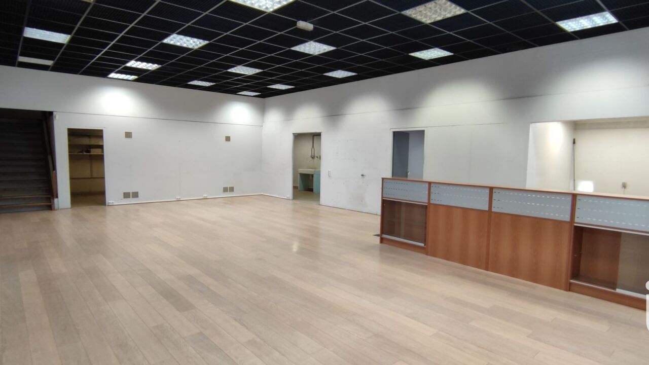 commerce  pièces 220 m2 à vendre à Rezé (44400)