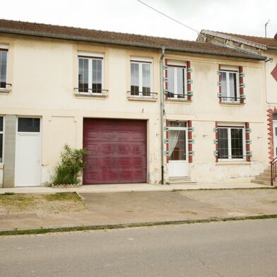 Maison 7 pièces 260 m²