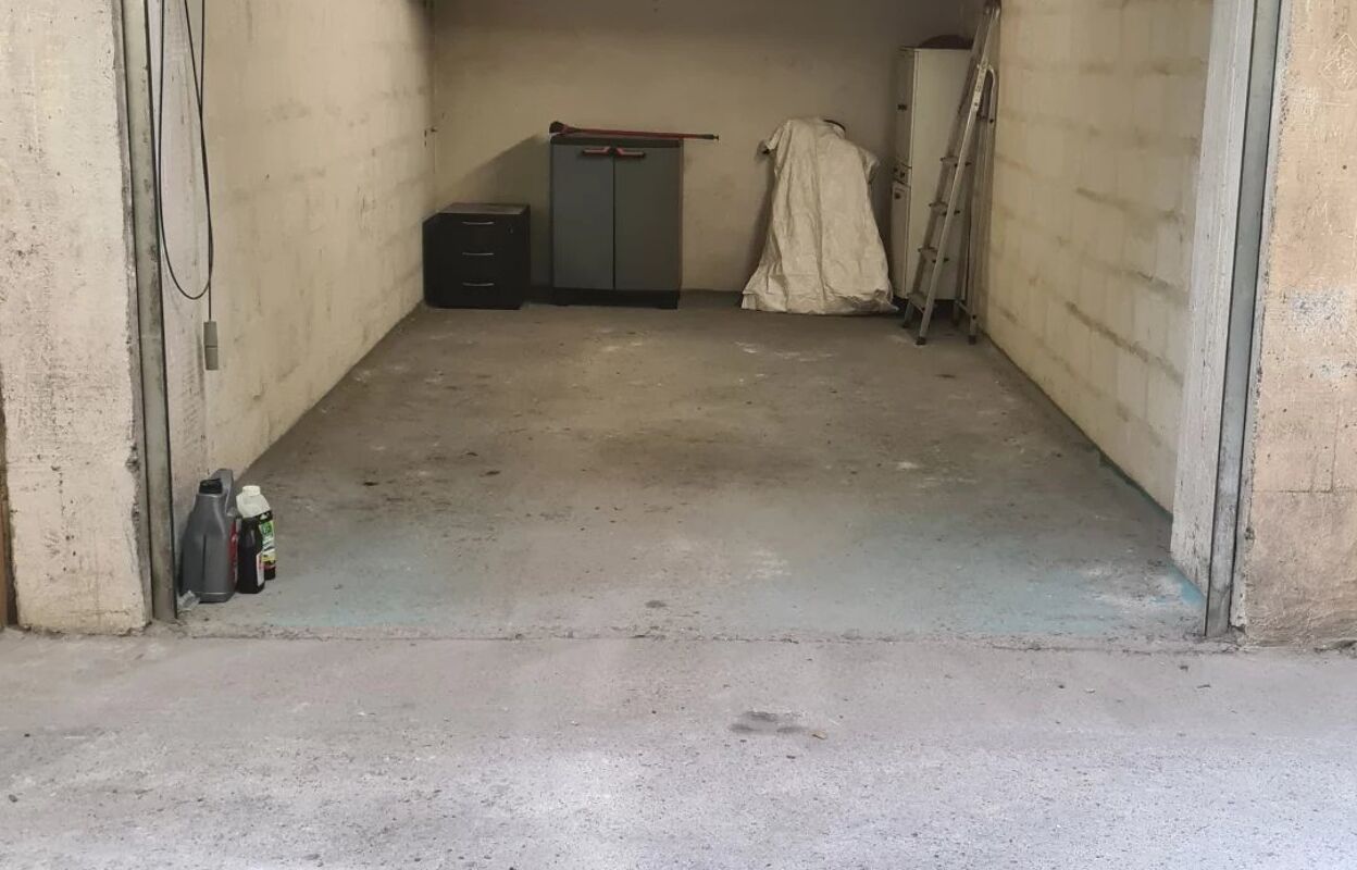 garage  pièces 17 m2 à vendre à Nice (06000)